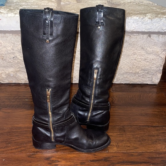 Vince Camuto talk black boots - Picture 4 of 6